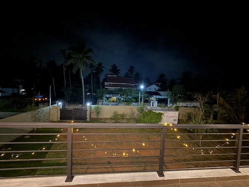 Rooftop Garden View