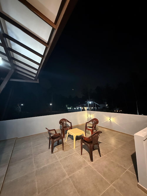 Rooftop Night Setting